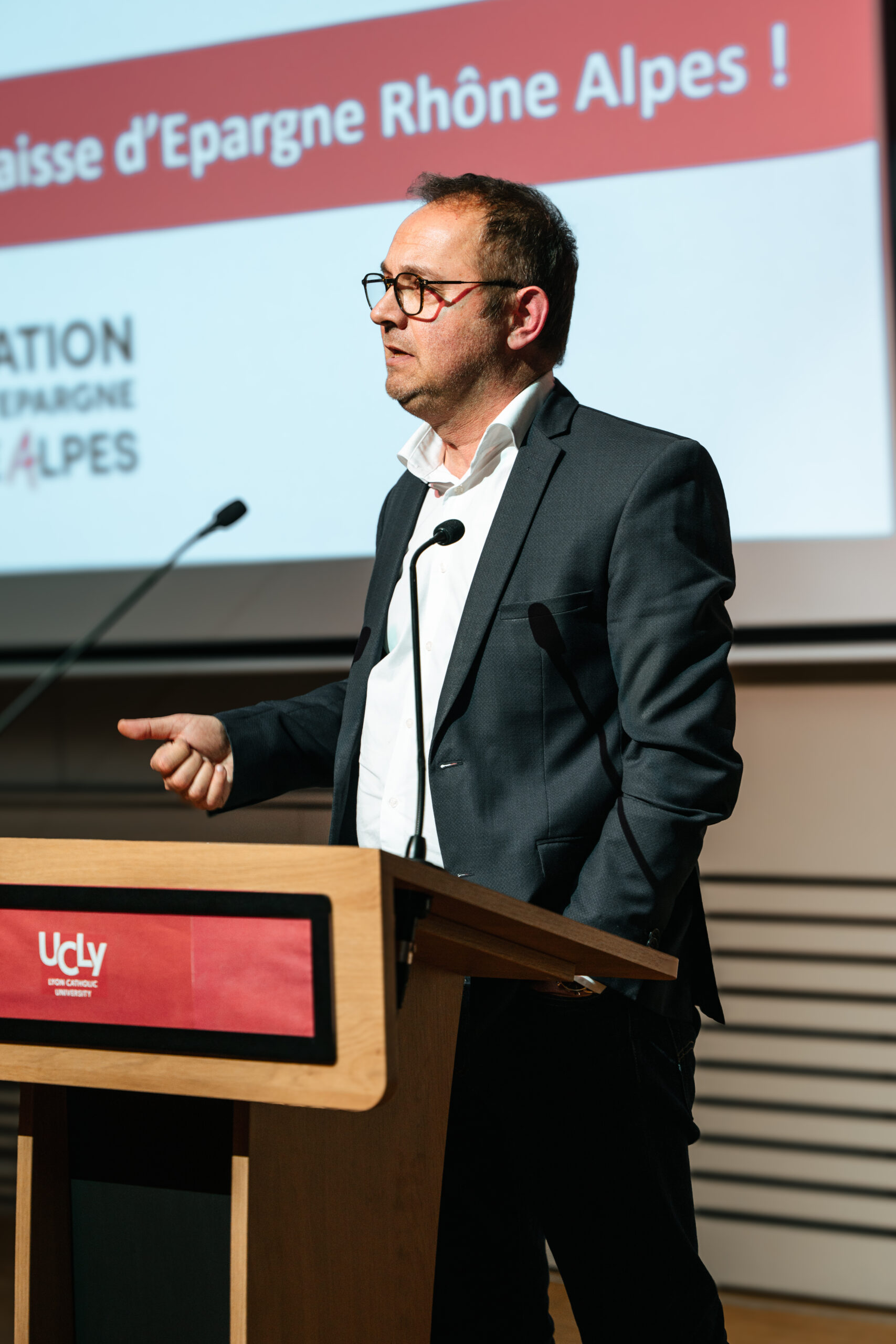 Remise des bourses UCLy 2026 – portrait étudiant