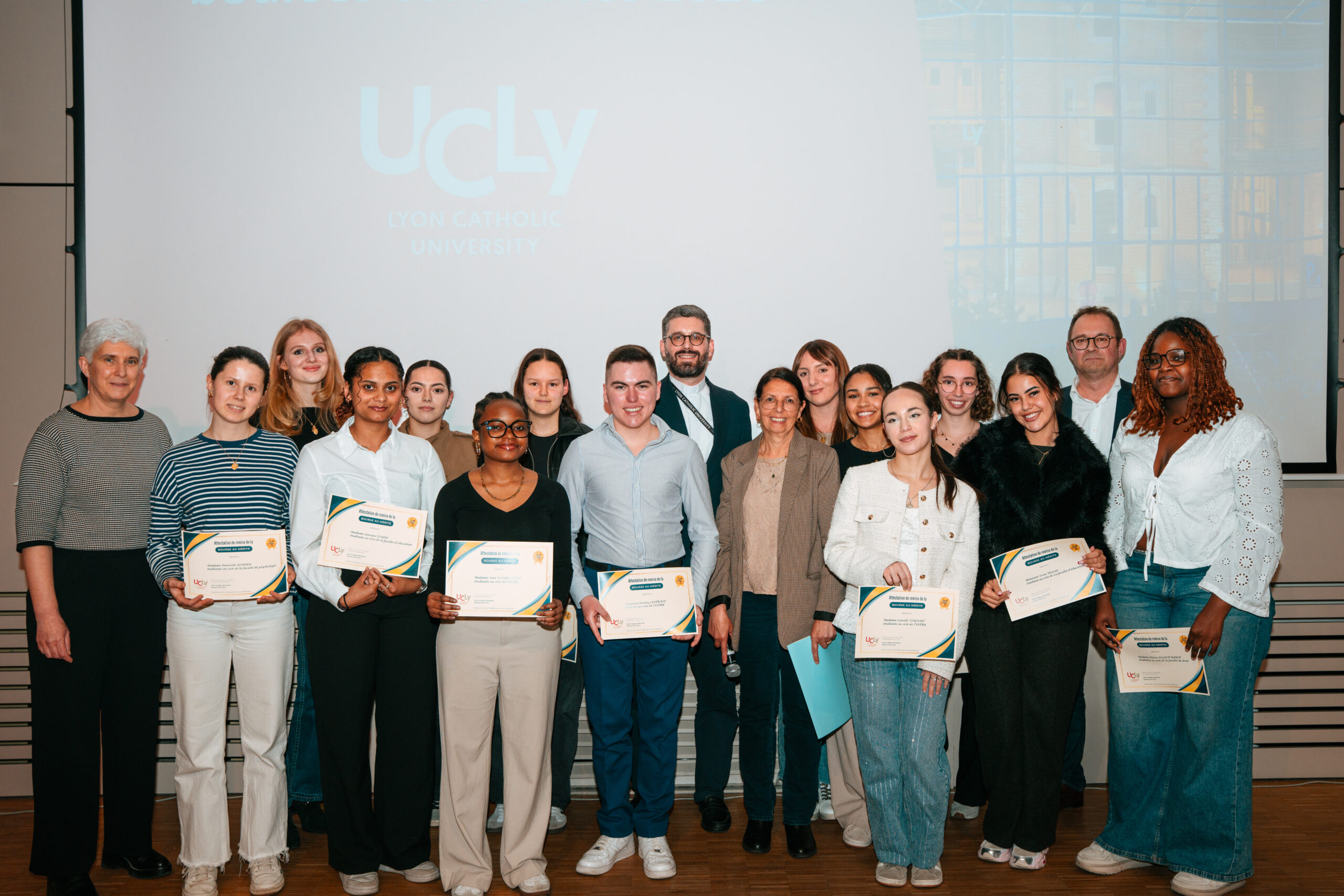 Remise des bourses UCLy 2026 – public